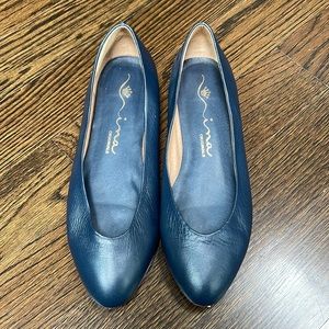 Nina leather slip ons. Navy slight  wedge.  like new size 8